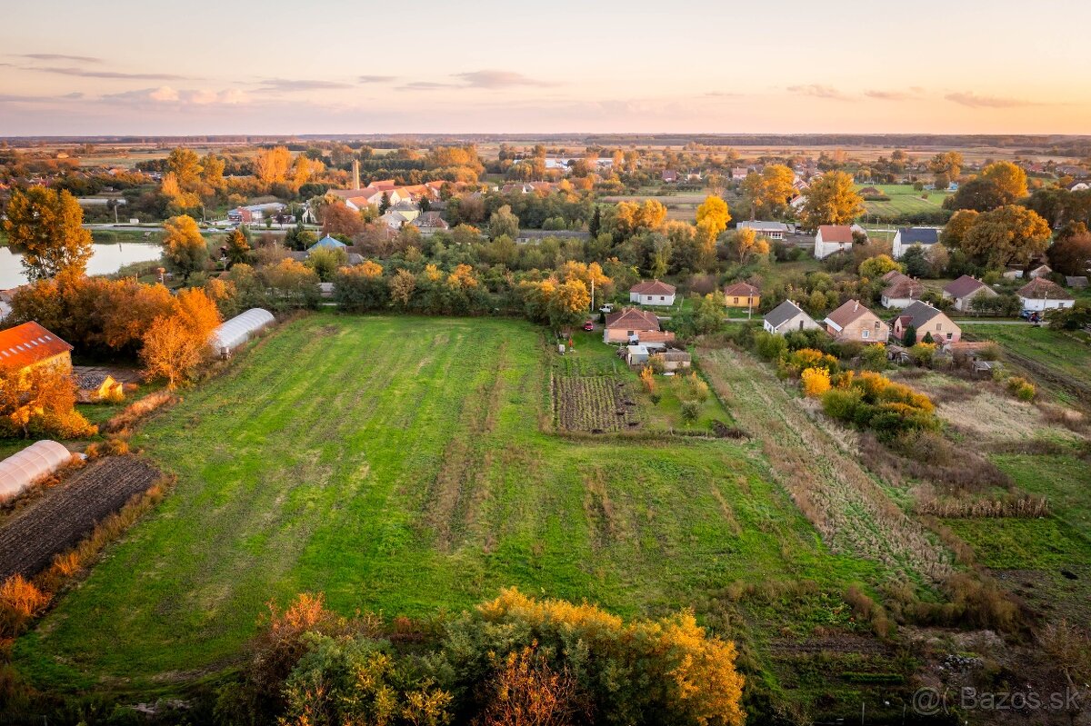 Na predaj stavebný pozemok o výmere 3.744 m2, Karcsa, Maďars