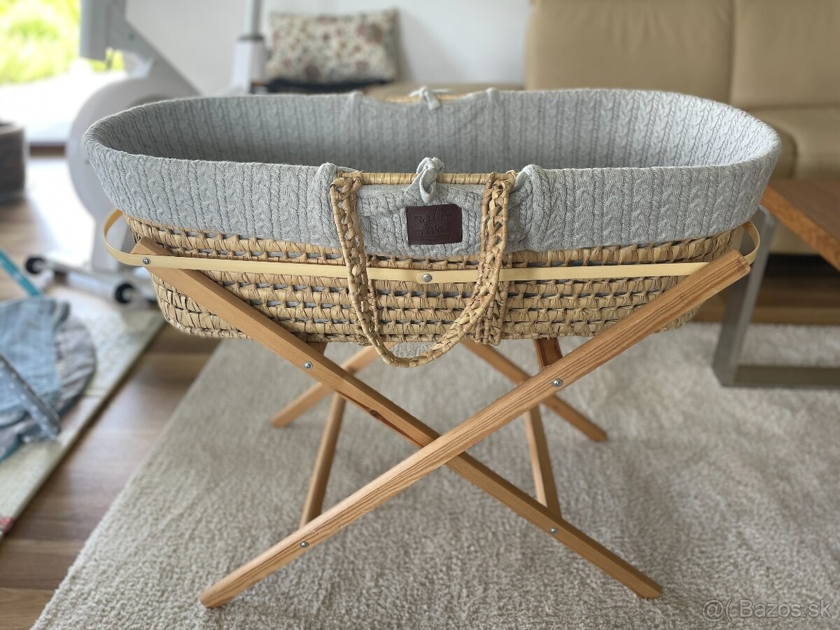Mojžišov košík Little Green Sheep + 2 podstavce, 79 eur
