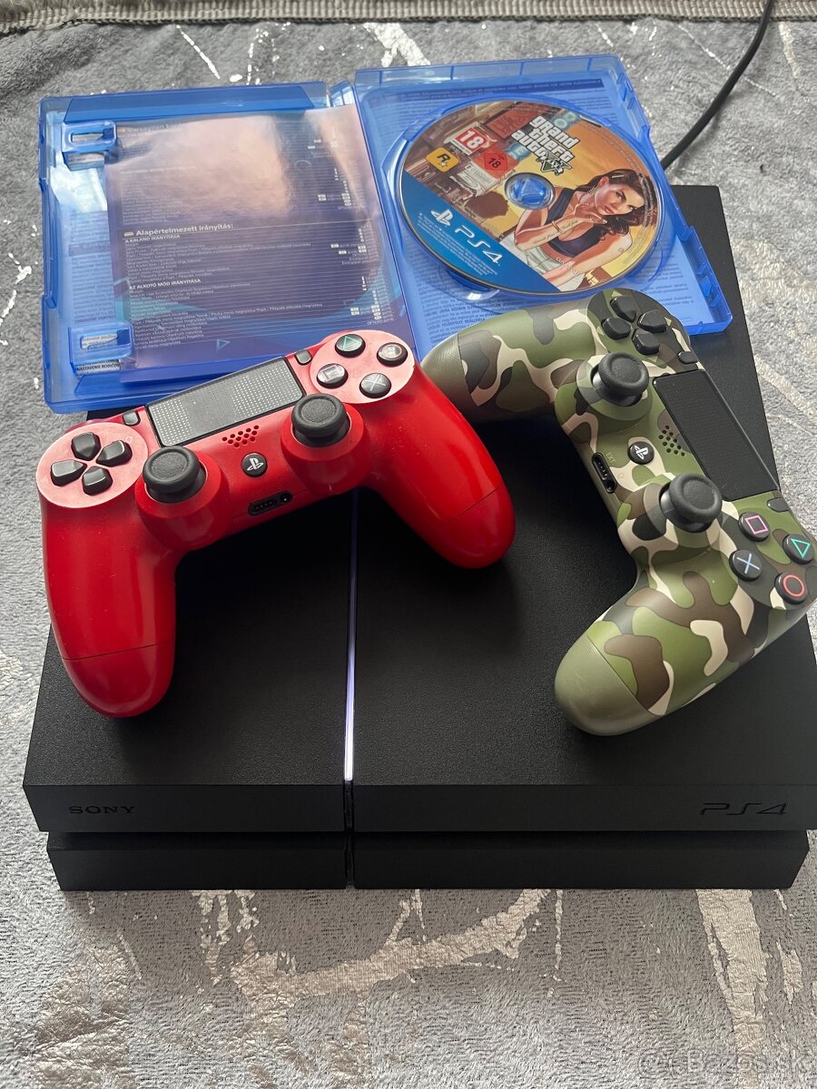🎮 PlayStation 4 + 2 ovládače + GTA V – veľmi dobrý stav