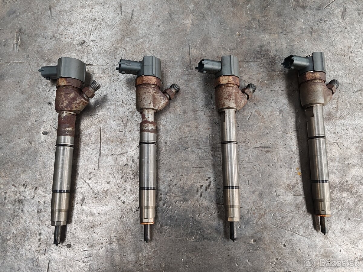 Vstrekovače 33800-2A900 0445110320 Hyundai Kia 1,6 CRDi