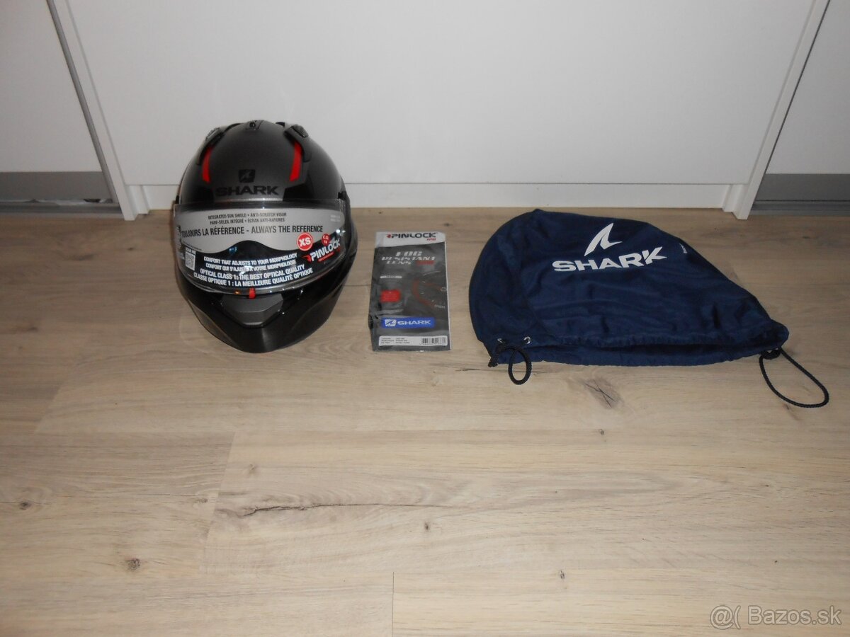Predam krasnu novu moto prilbu znacky SHARK EVO GT SEAN MAT
