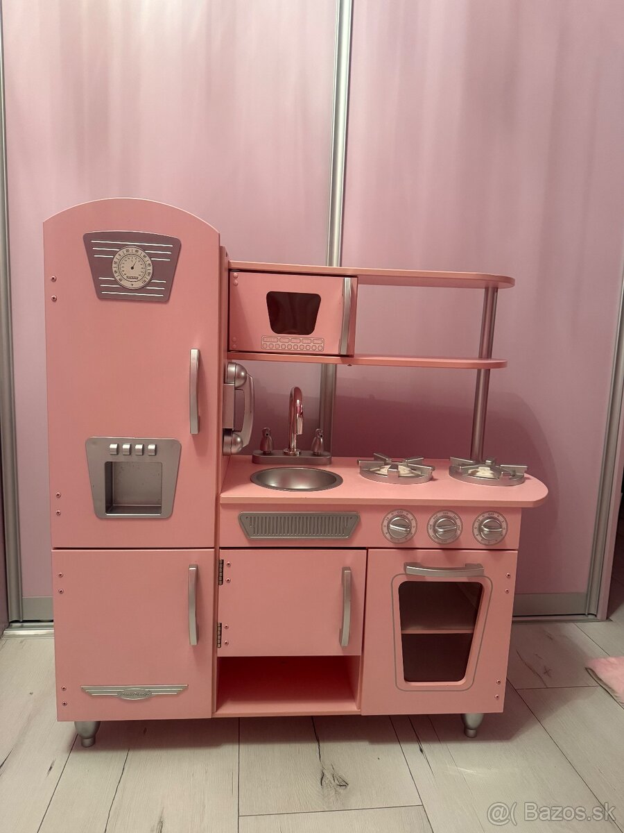 Velka drevena kuchynka-ruzova z dreva na predaj