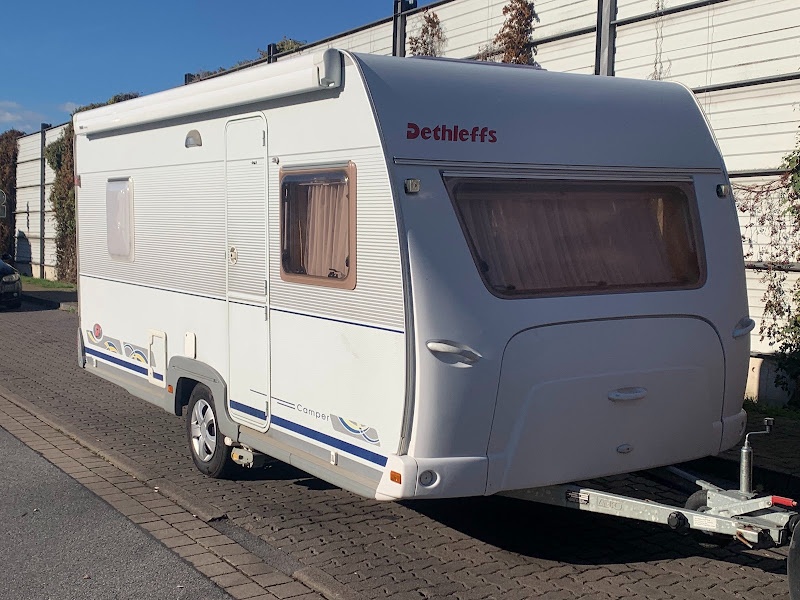 Dethleffs Camper 490 z roku 2002