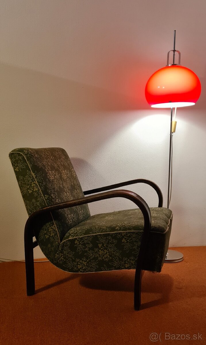 Retro kreslo Halabala