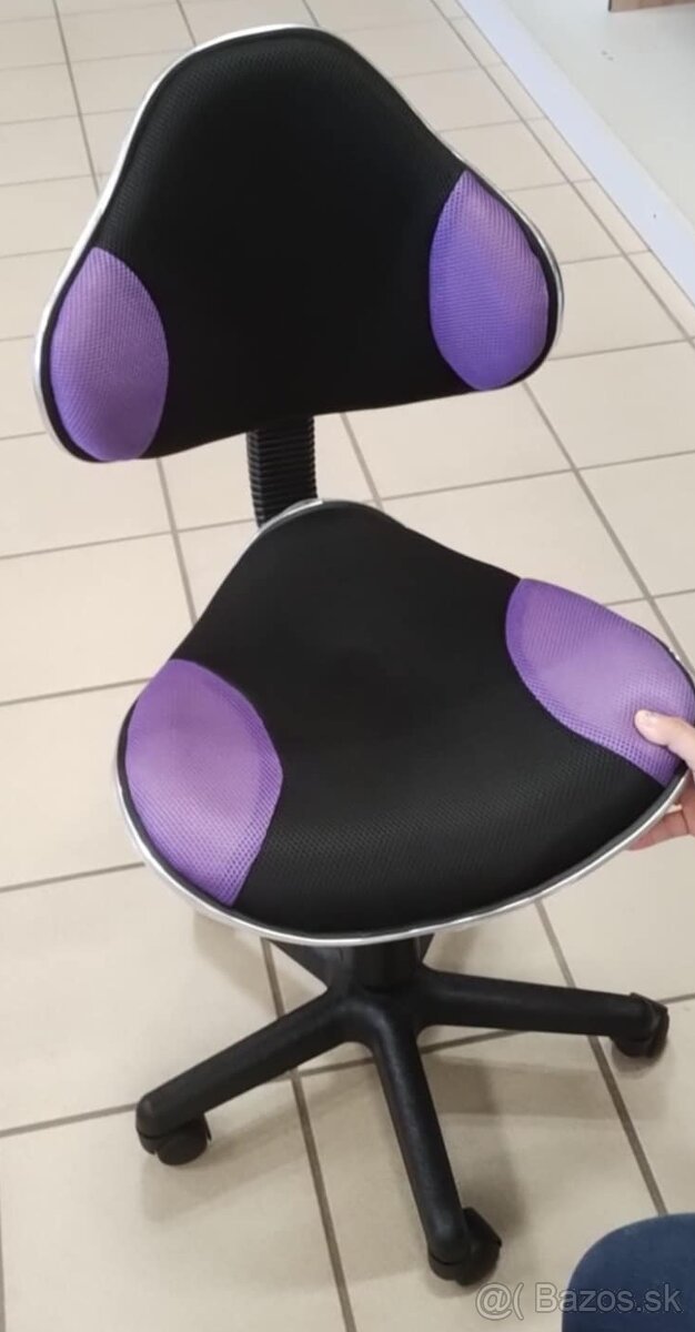 Stolička na kolieskach