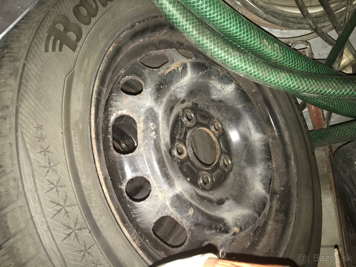 Predam zimne pneu a disky 5x114,3