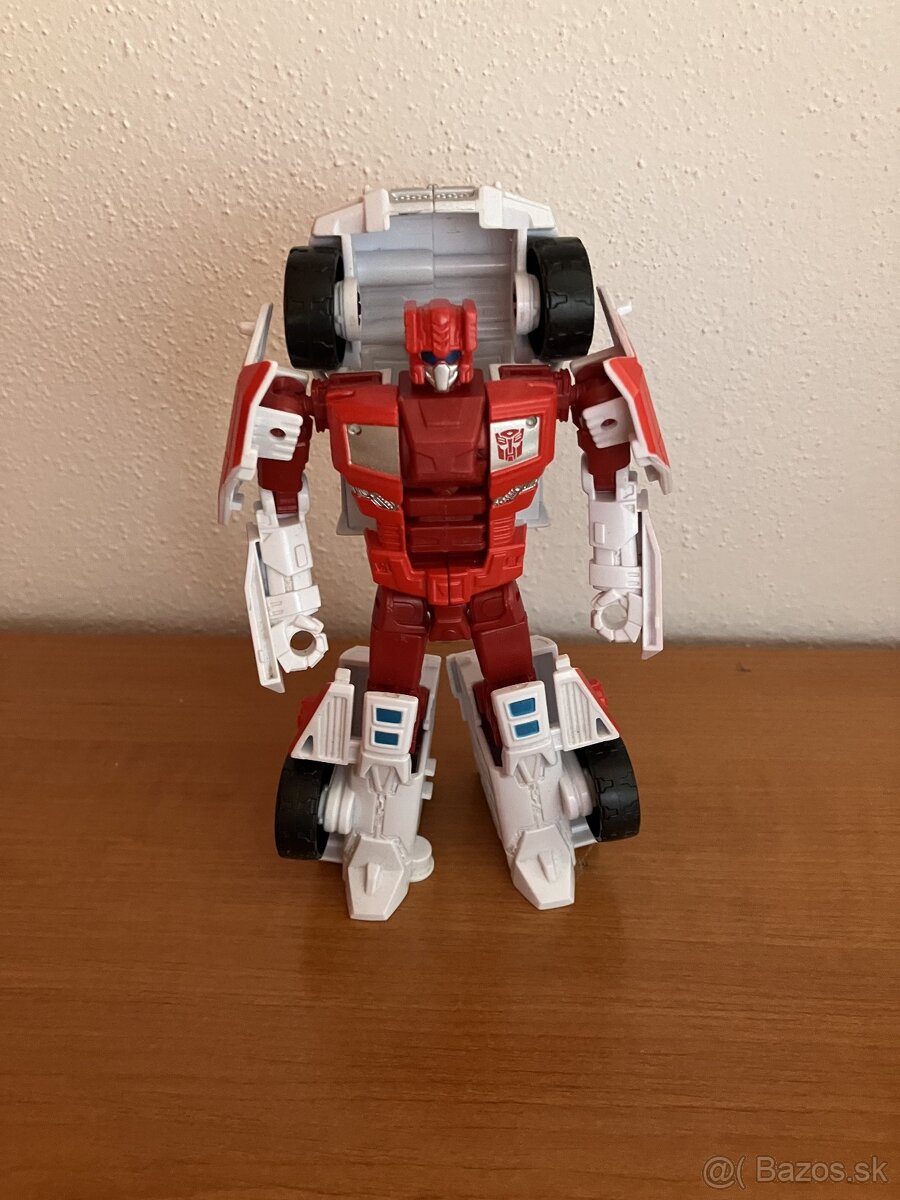 Transformers: Combiner Wars First Aid