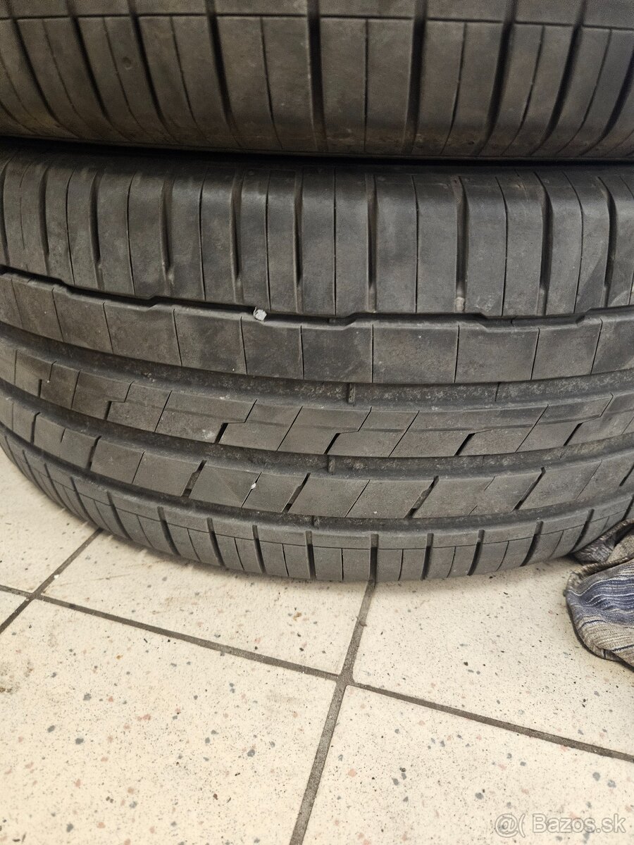 255/ 55 R18 Hankook - letné