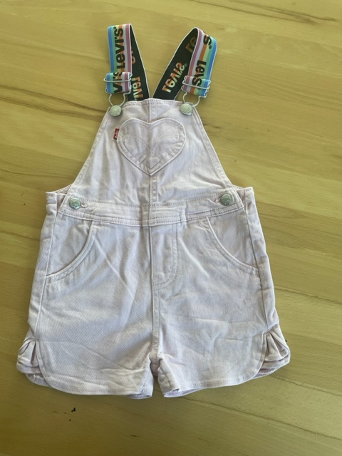 Levis kratasy pastelovej farby velkost 92/2 roky