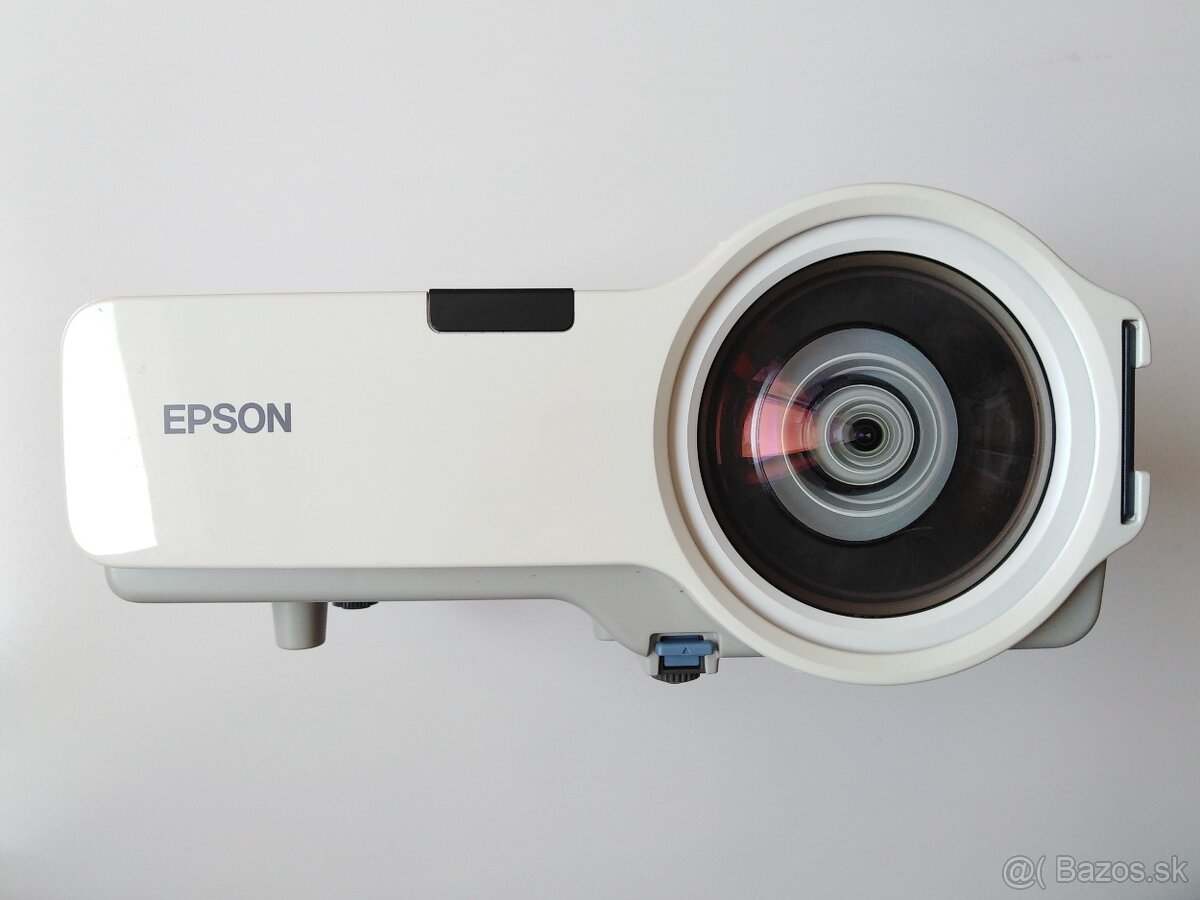 LCD projektor Epson H330B
