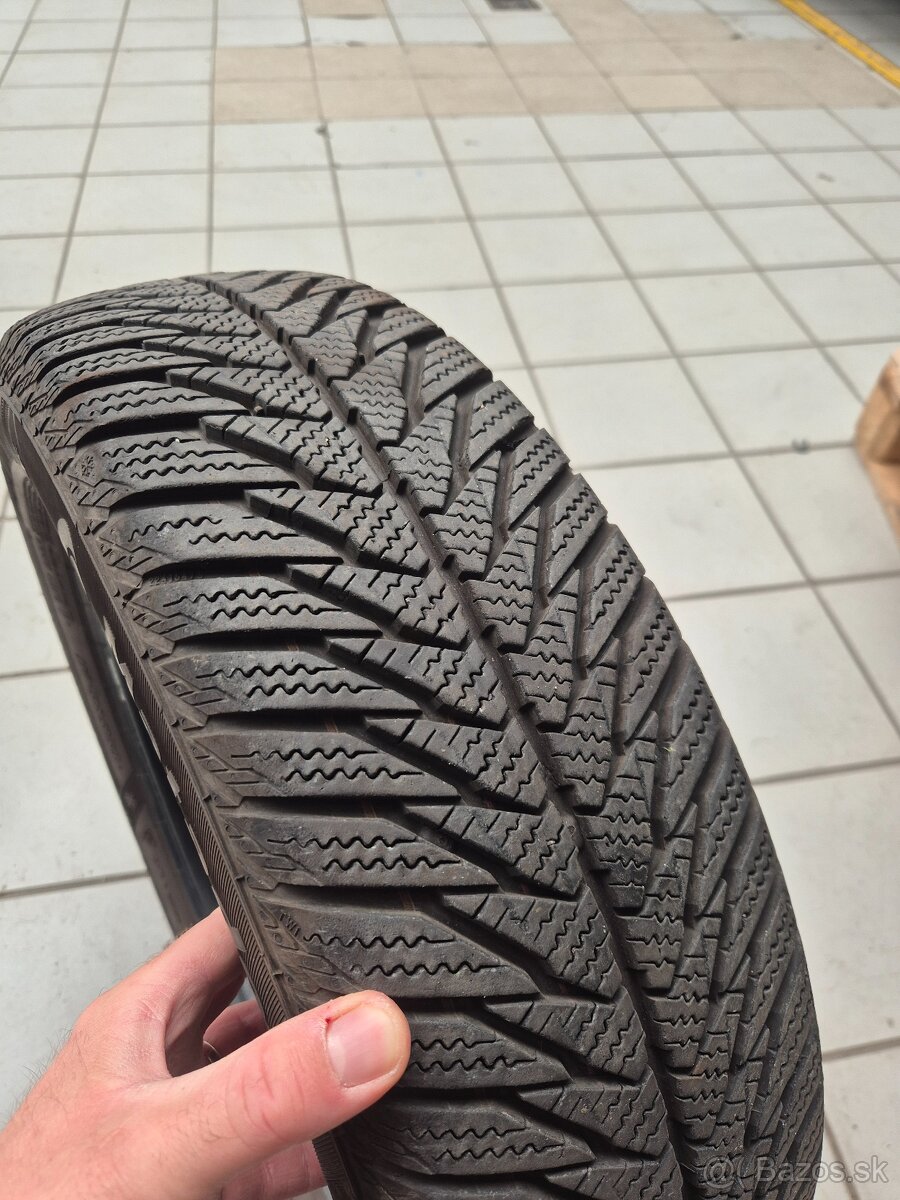 Predam zimne pneu 175/65 R15
