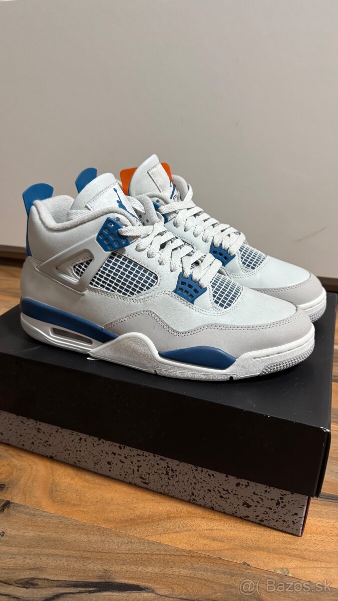 Air Jordan 4 “Military Blue”