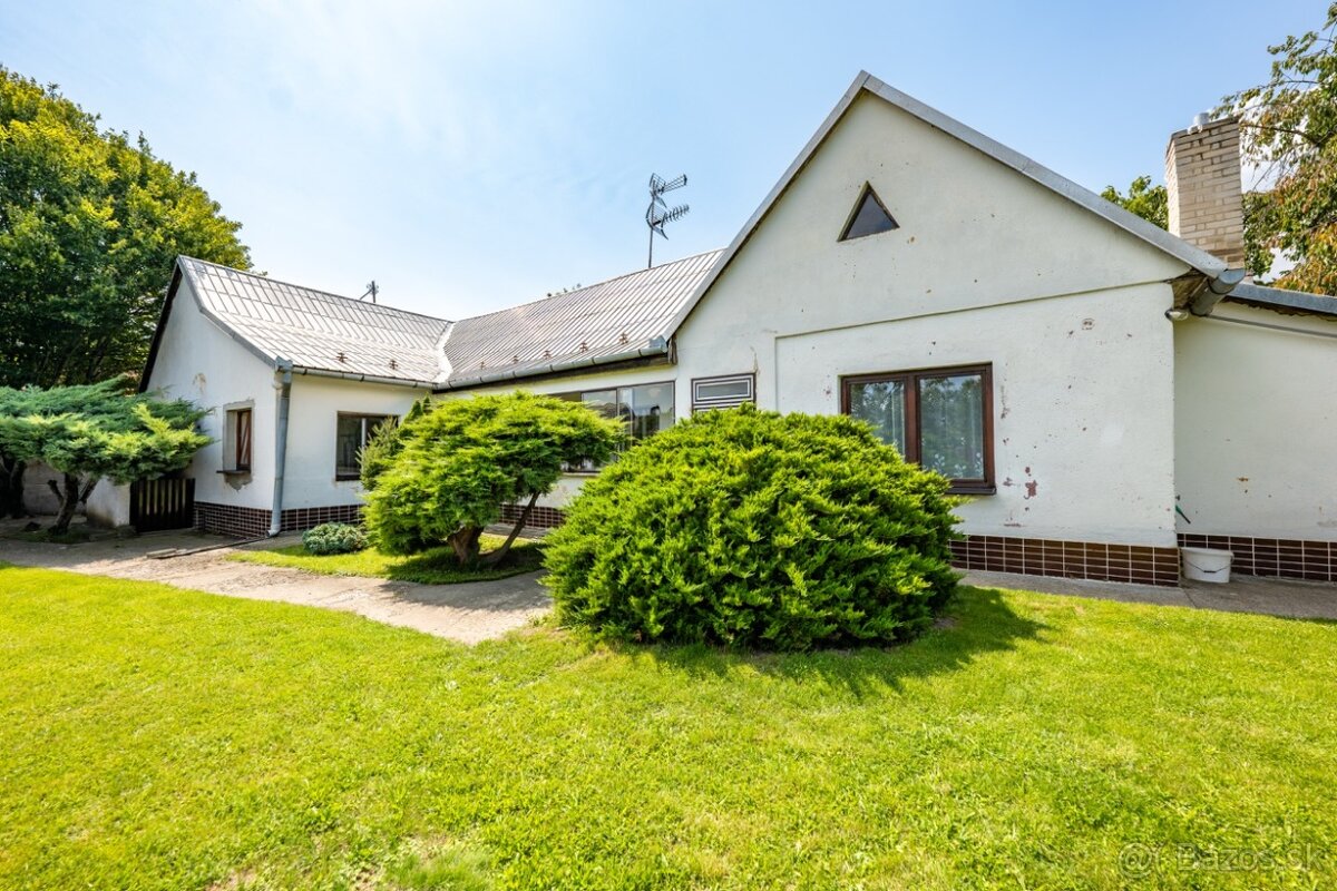 Rodinný dom so srdcom dediny a veľkou záhradou – Brunovce