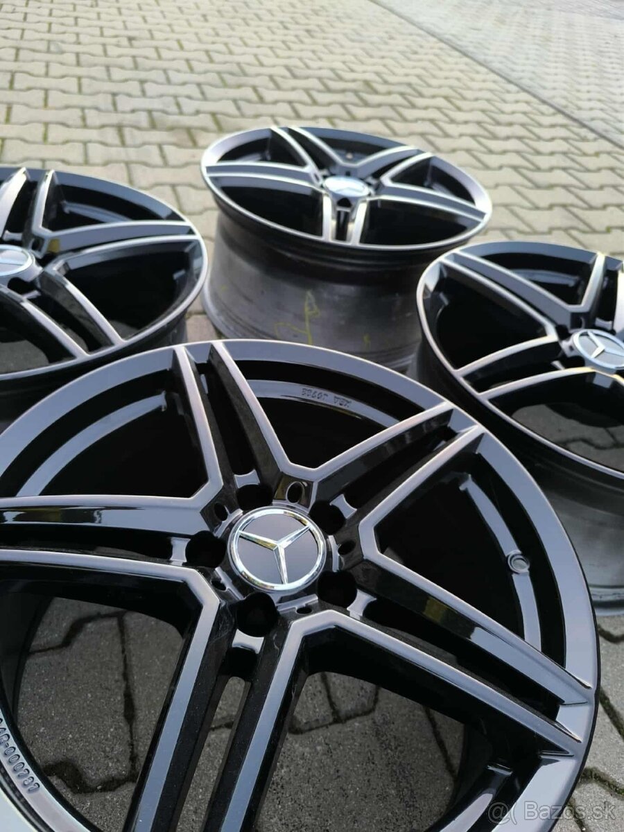 AMG Elektróny R18 Mercedes - Benz Cena 300.€