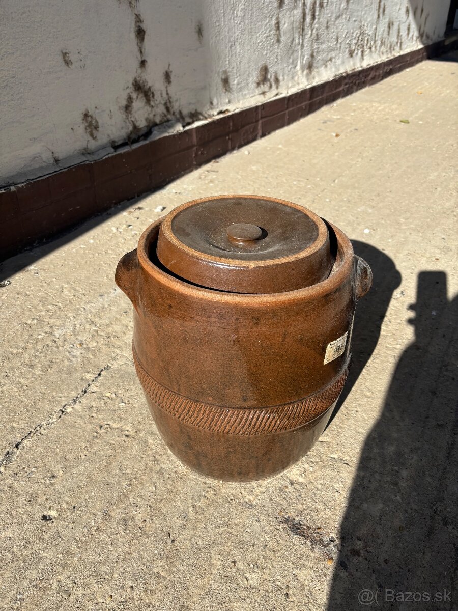 Predám keramické sudy na kapustu