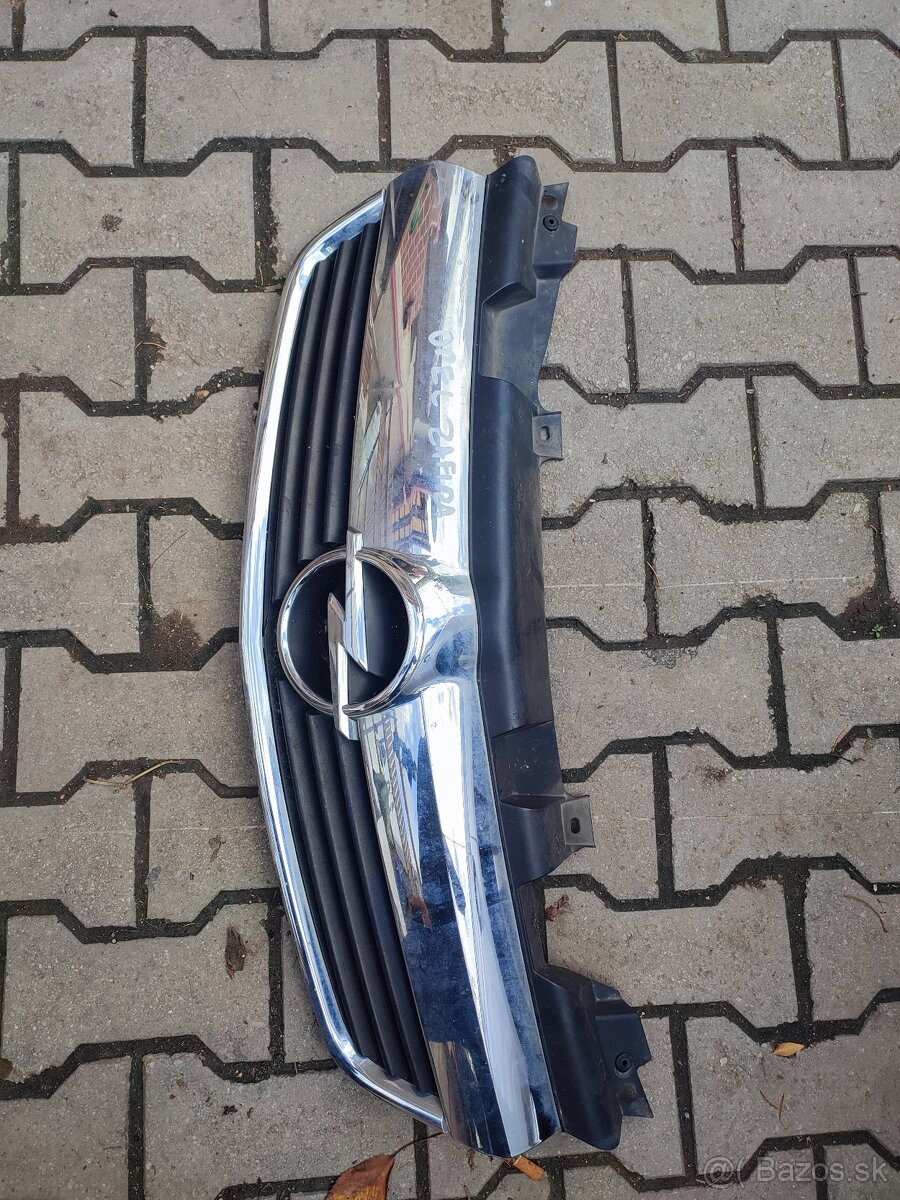 Opel Zafira B - Predná maska