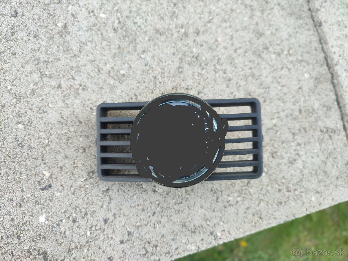 Predám držiak do stredového fukara na pridavny budík golf 4