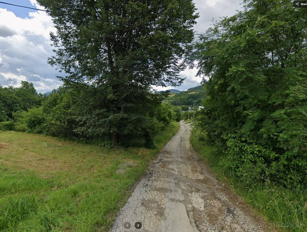 Predám pozemok 250m^2