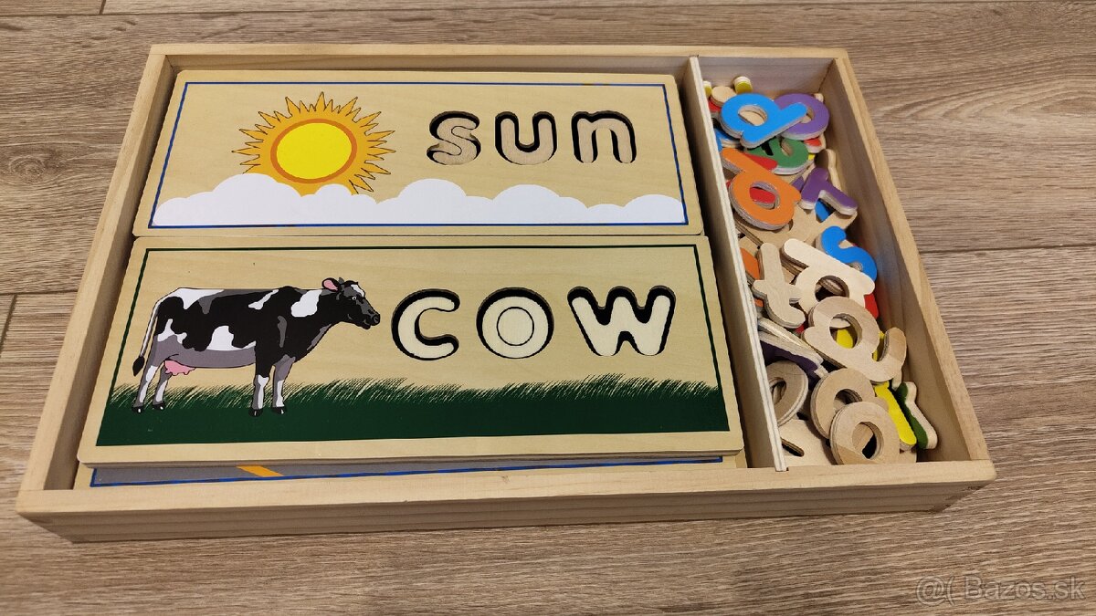 Drevené tabuľky s anglickými slovami