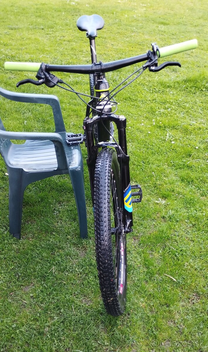 Predám Horský s karbón rámom na 27.5 kolesách