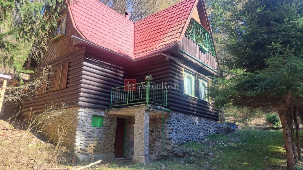 ZRUBOVÁ CHATA pod lesom, Veľká Lúka okr. Zvolen
