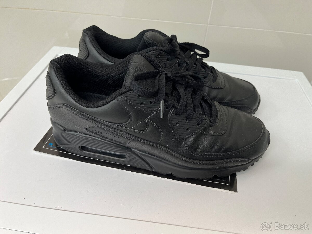 NIKE TENISKY