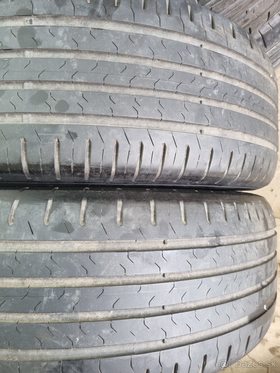 235/60R18 Continental 2ks letné