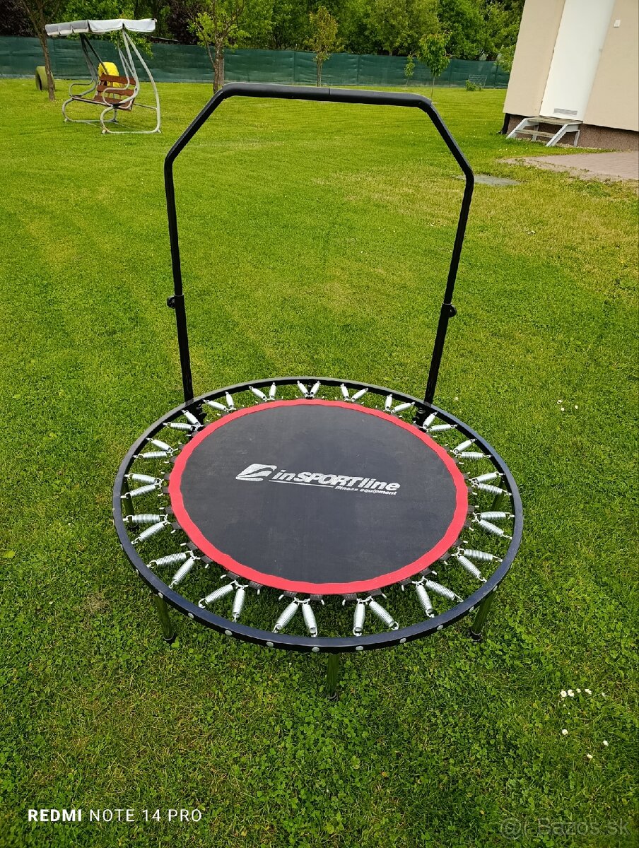 Jumping trampolina