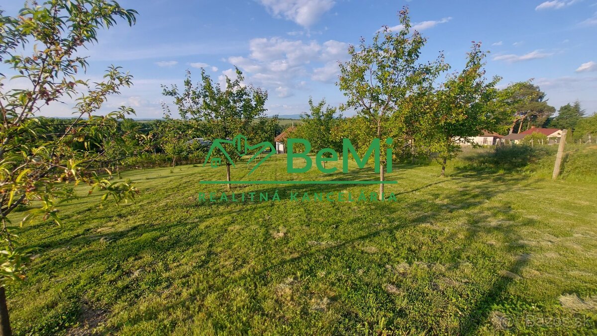 Predaj záhrada s chatkou Vráble (217-13-JUF)