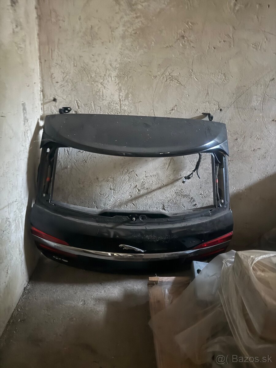 Zadné kufrove dvere jaguár XF Combi