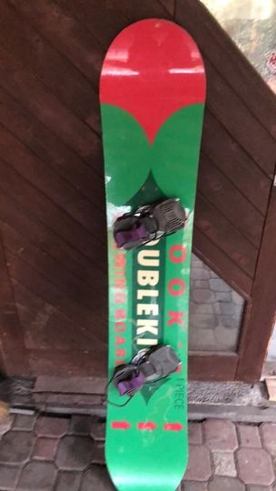 Snowbowboard s viazaním