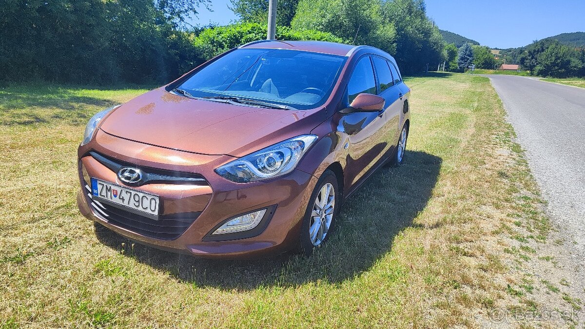 Hyundai i30 CW 1.6i MPI 16V DOHC Family