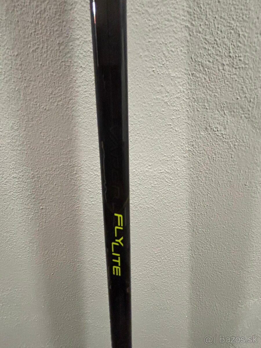 nová hokejka Bauer Vapor Flylite, pravé zahnutie