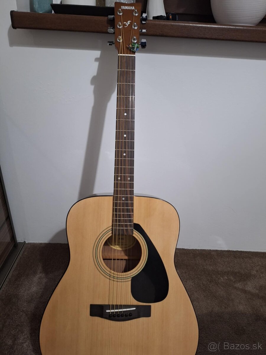 Gitara YAMAHA F310