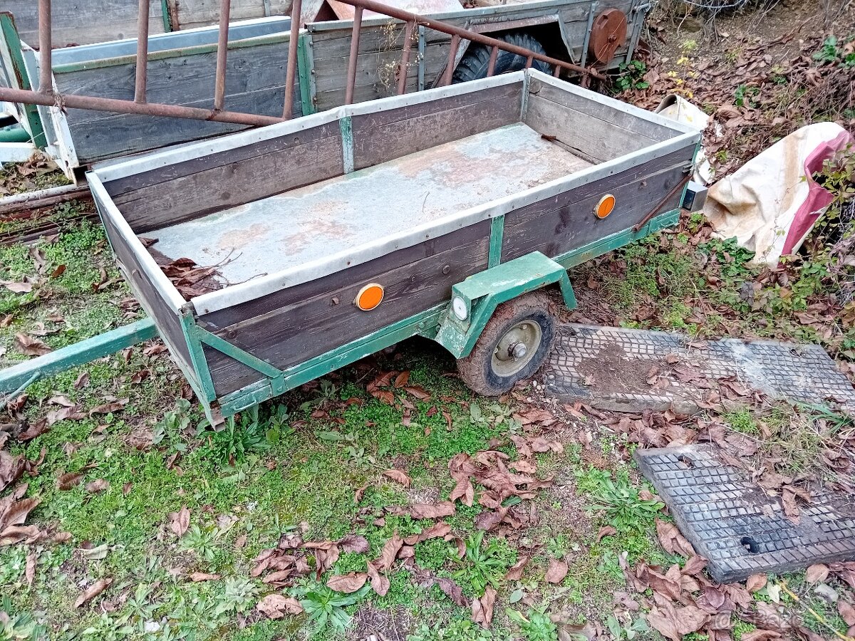 Prívesný vozík