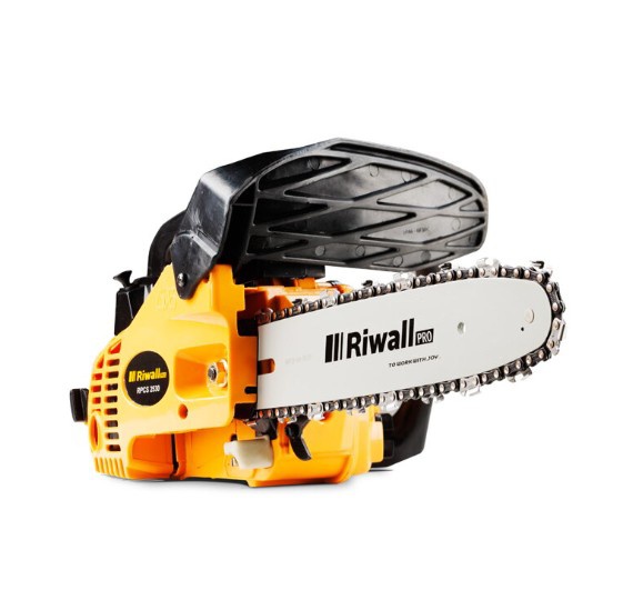 Predám malú motorovú pilu Riwall