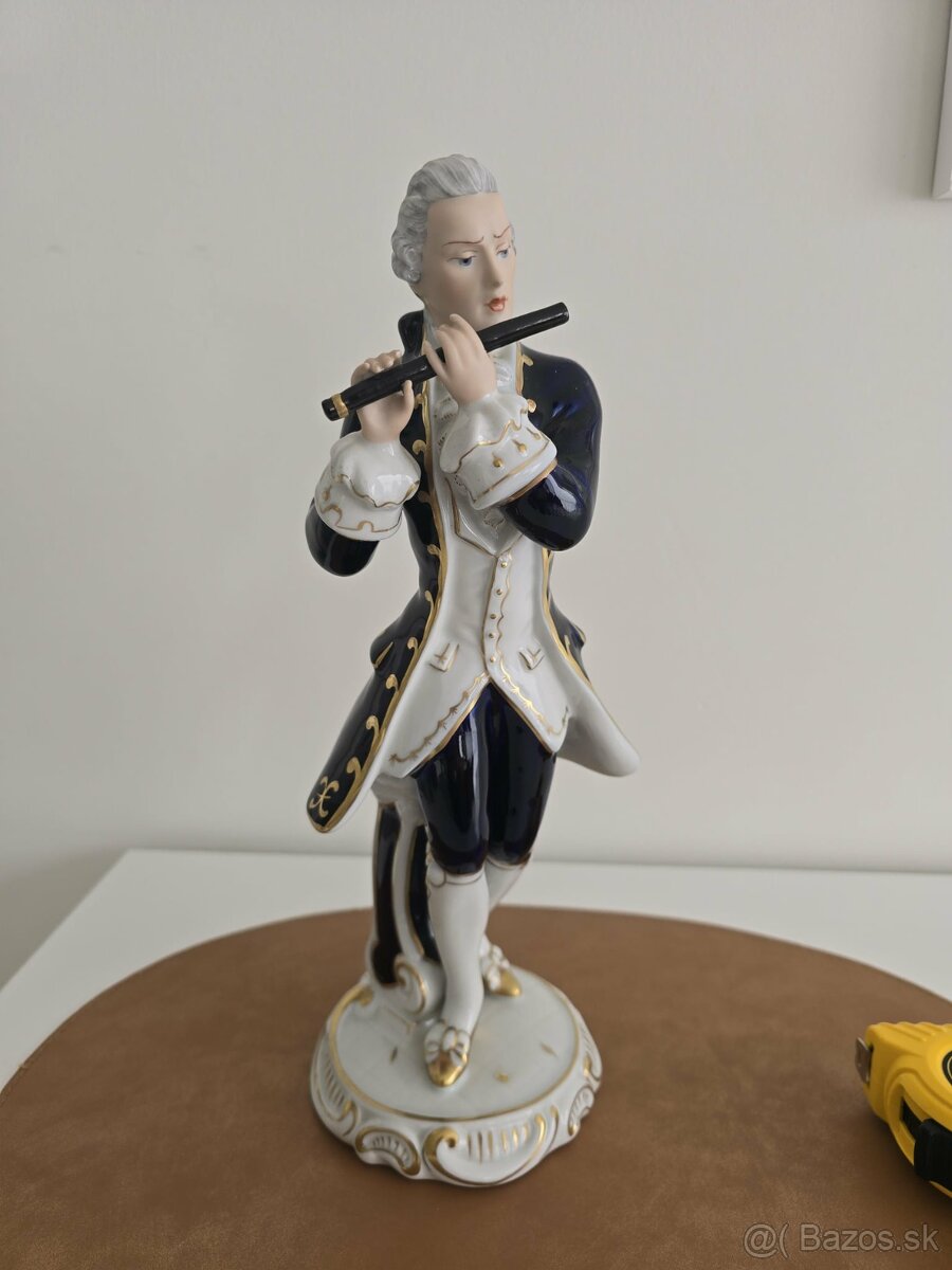 Porcelánová soška Royal Dux..