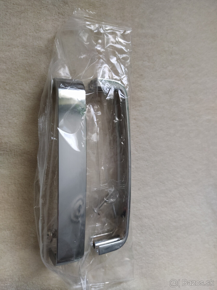 NOVÉ madlá / nové nábytkové úchytky (osobný odber)