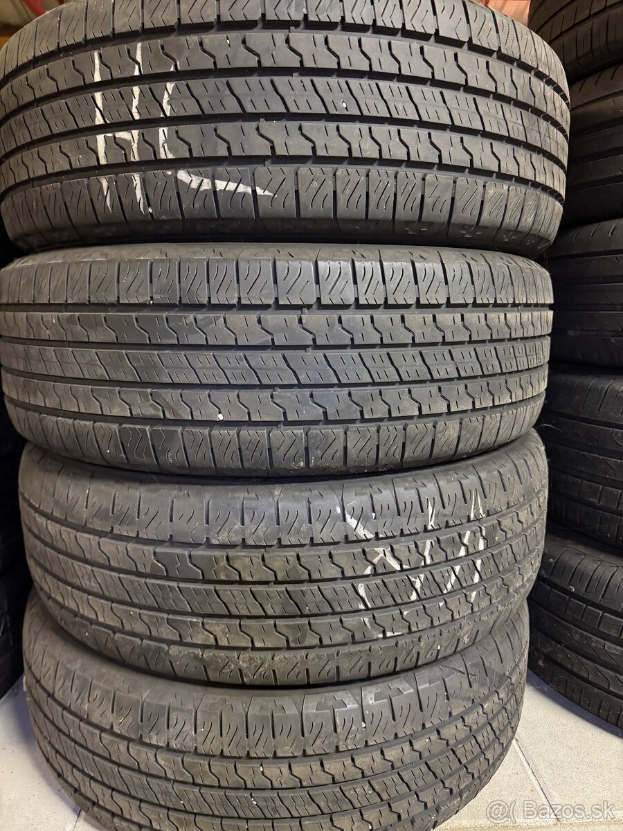 Goodyear 255/65 R18 celoročné