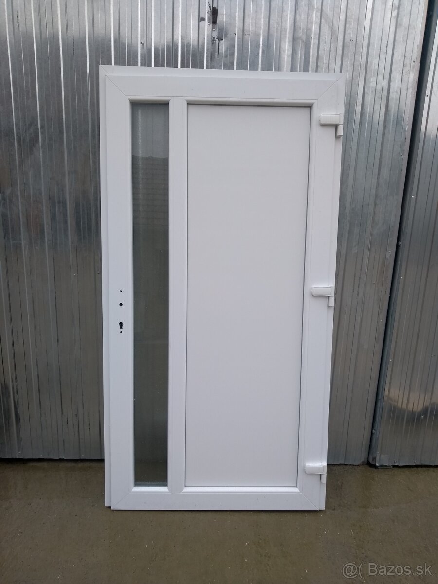 Plastove dvere 110x208