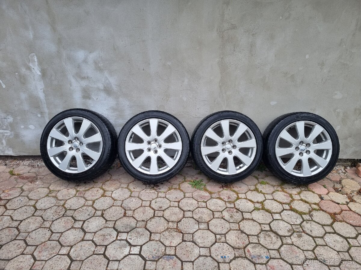 Elektróny Toyota 5X100 R17 215/45 r17