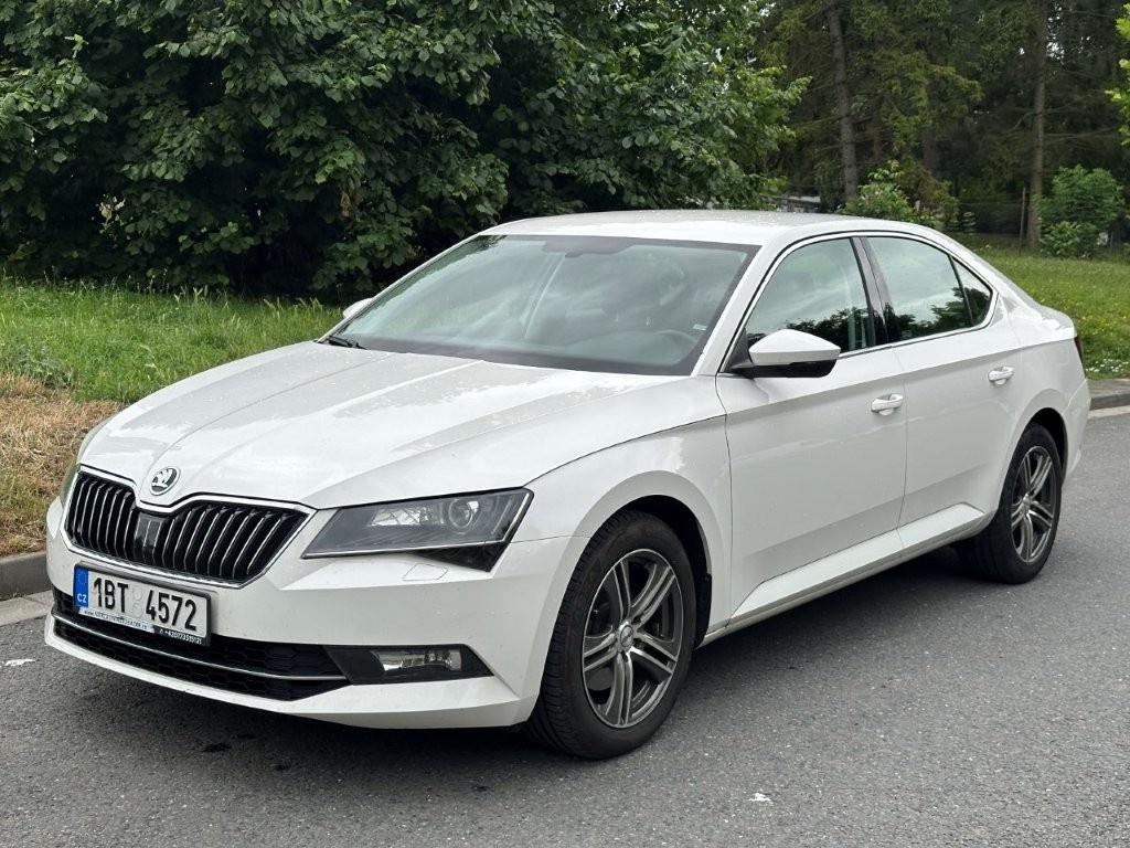 Škoda Superb 3 2.0 TDI 110kW DSG 2017 Sedan