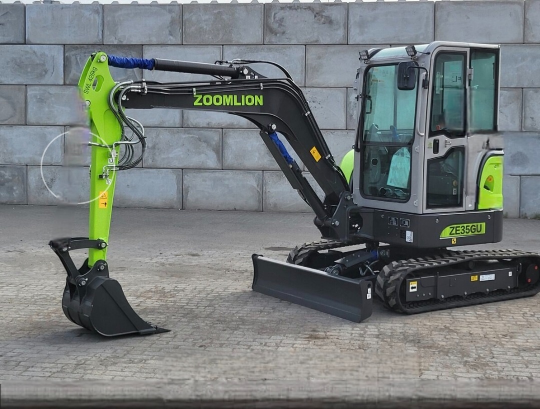 Nový minibager Zoomlion ZE 35 GU