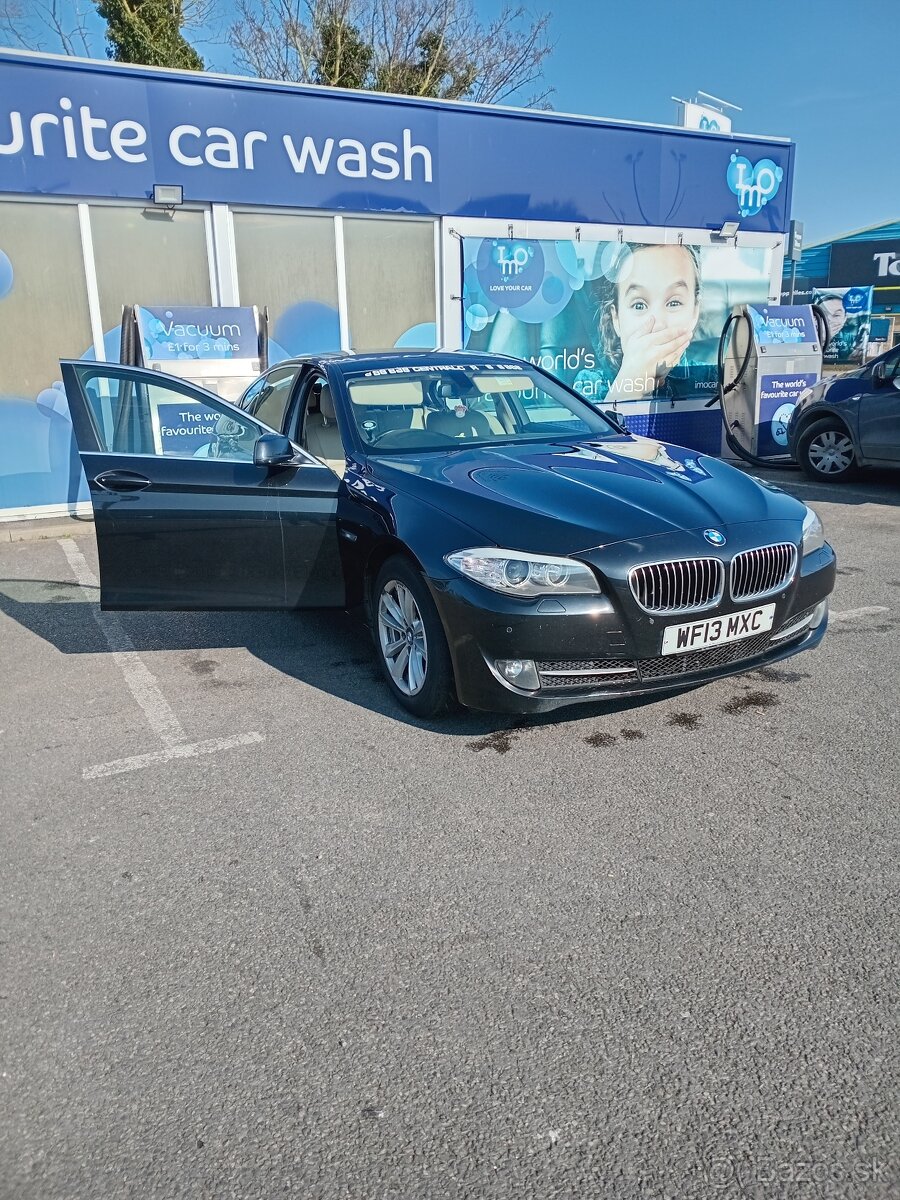 ANGLICKE BMW 520D ROCNIK 2013