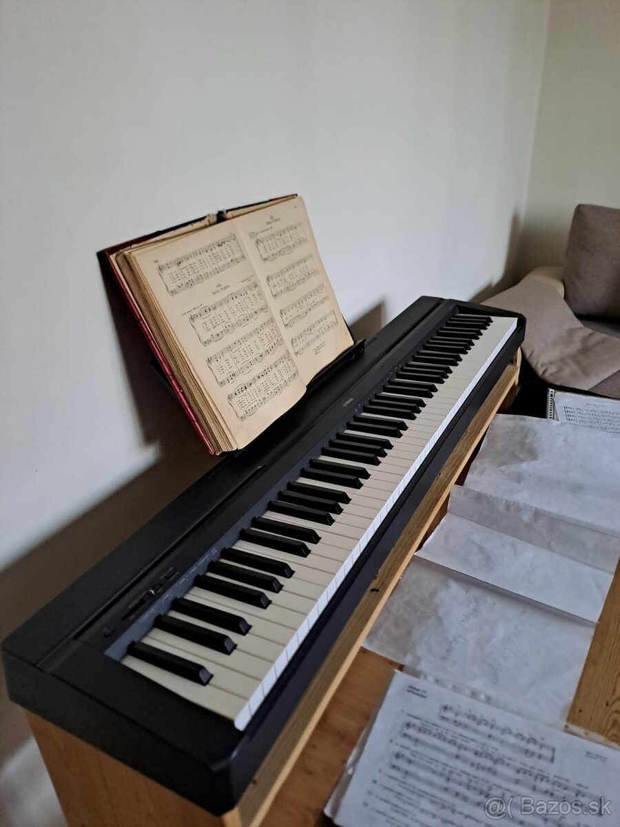 Yamaha P-35 Digital piano