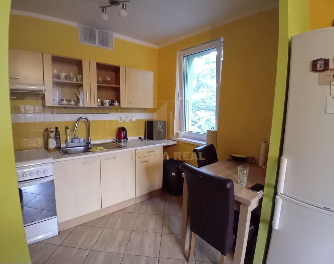 Prenájom pekný, šikovný 2-izbový byt, v krásnom prostredí, P