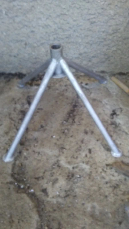 Stojan pod vianočný stromček