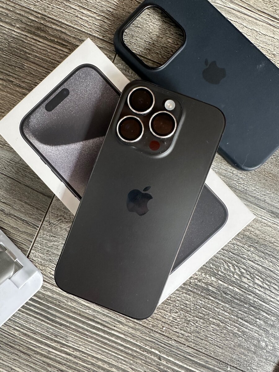 iPhone 15 Pro 258 GB - top stav
