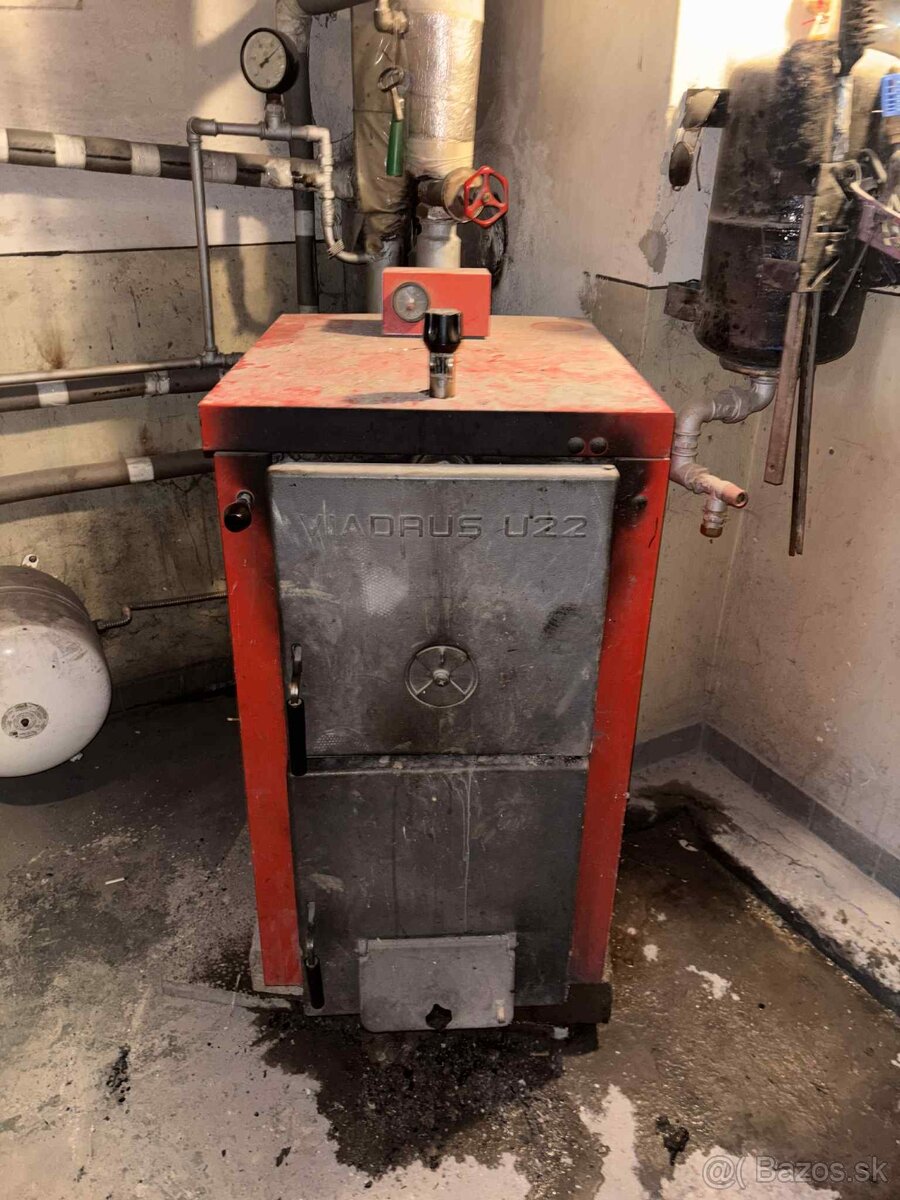 Kotol na tuhé palivo Viadrus U22
