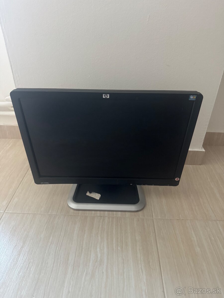 PC- Monitory- HP,Acer a iné
